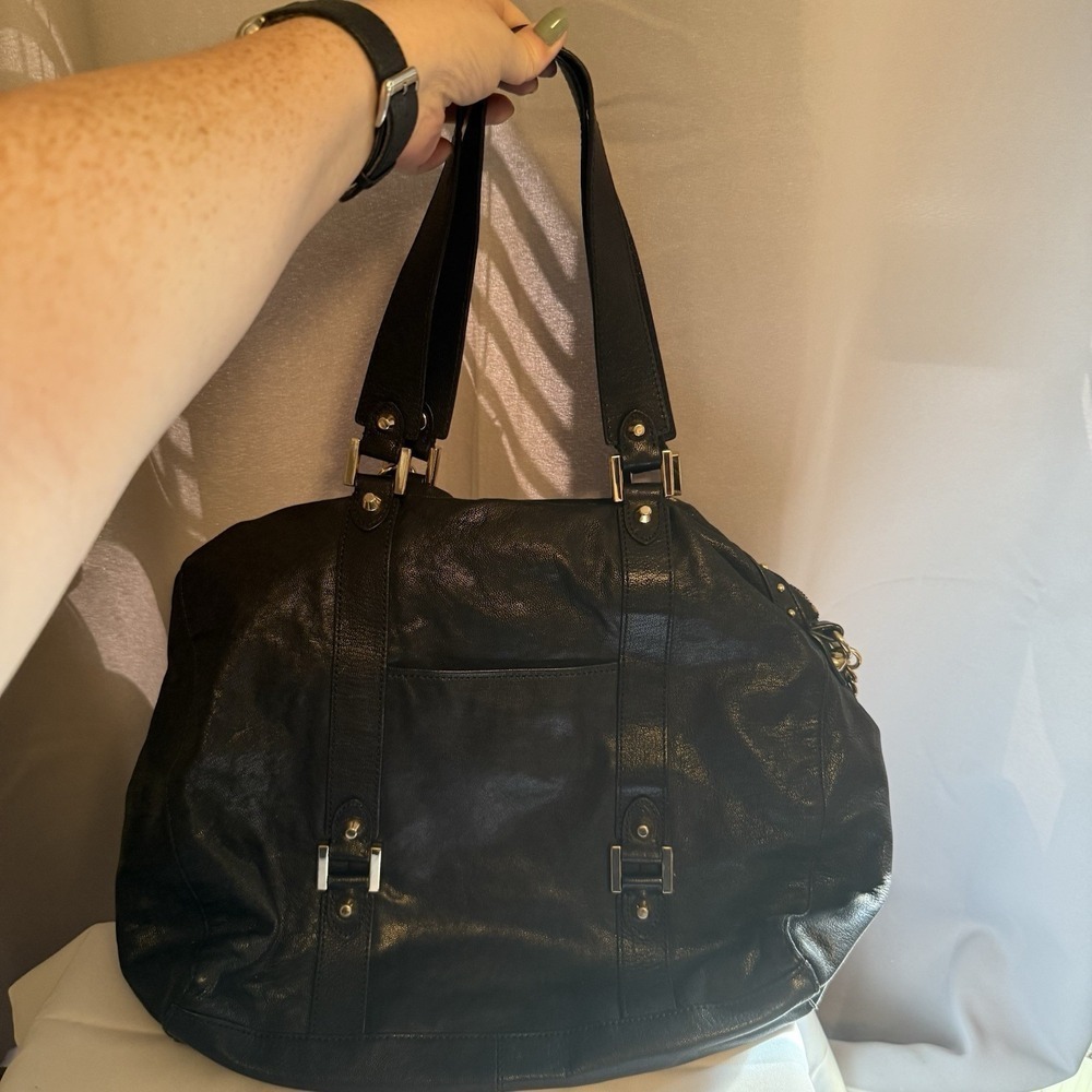 JUICY COUTURE BLACK LEATHER GOLD STUDDED LARGE ZIP TOP TASSEL TOTE BAG PURSE